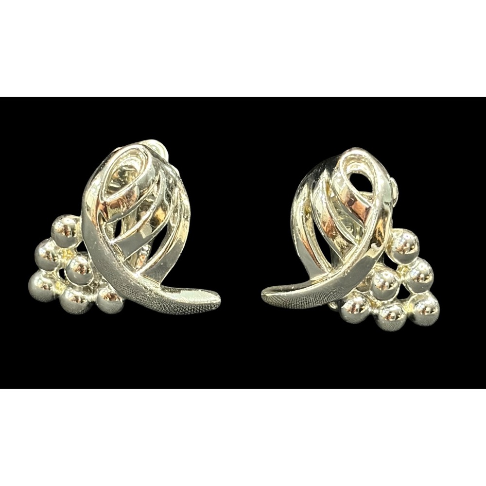 Vintage 1960s Signed CHAREL Silver Tone Grape Cluster Clip-On Earrings MCM